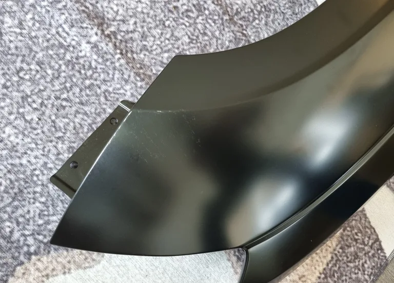 Chrysler Passenger Side Front Replacement Fender CH1241240 image indicator(6)