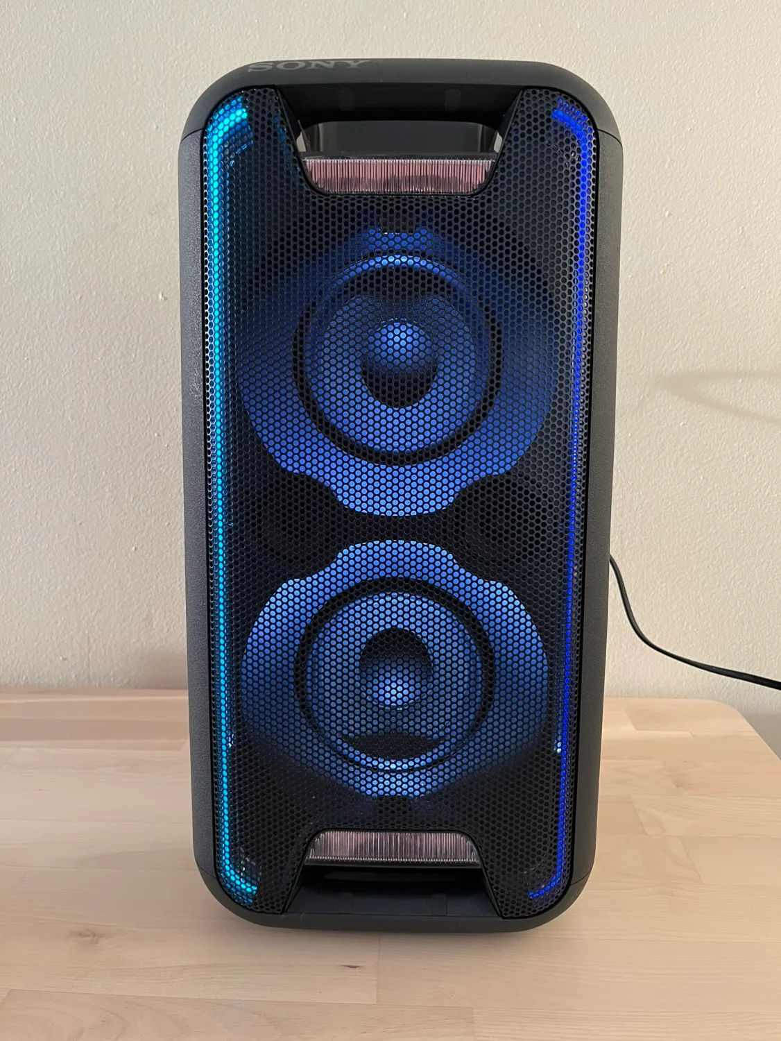 Sony GTK-XB5 Portable Bluetooth Speaker image indicator(2)