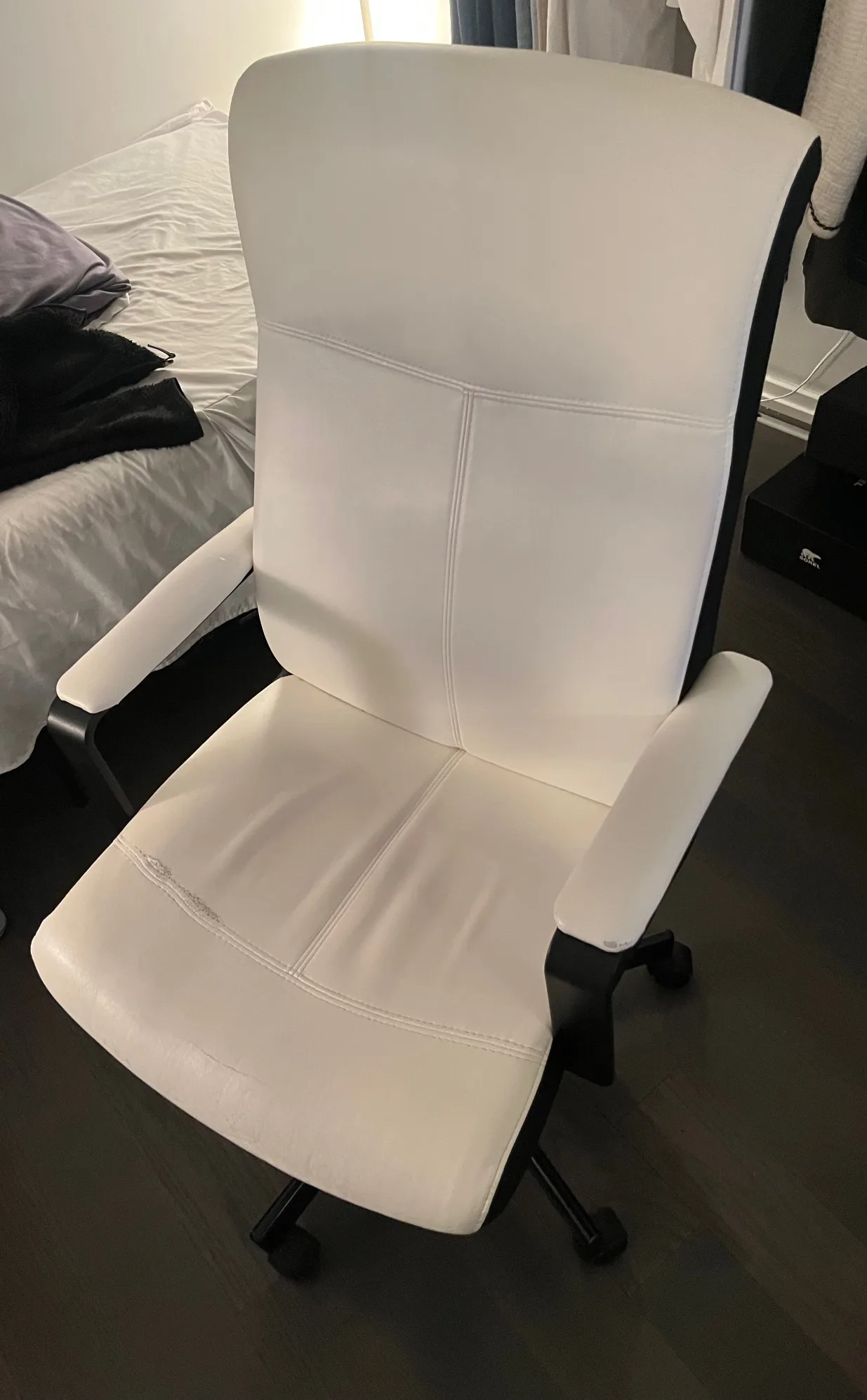 White Office Chair thumbnail