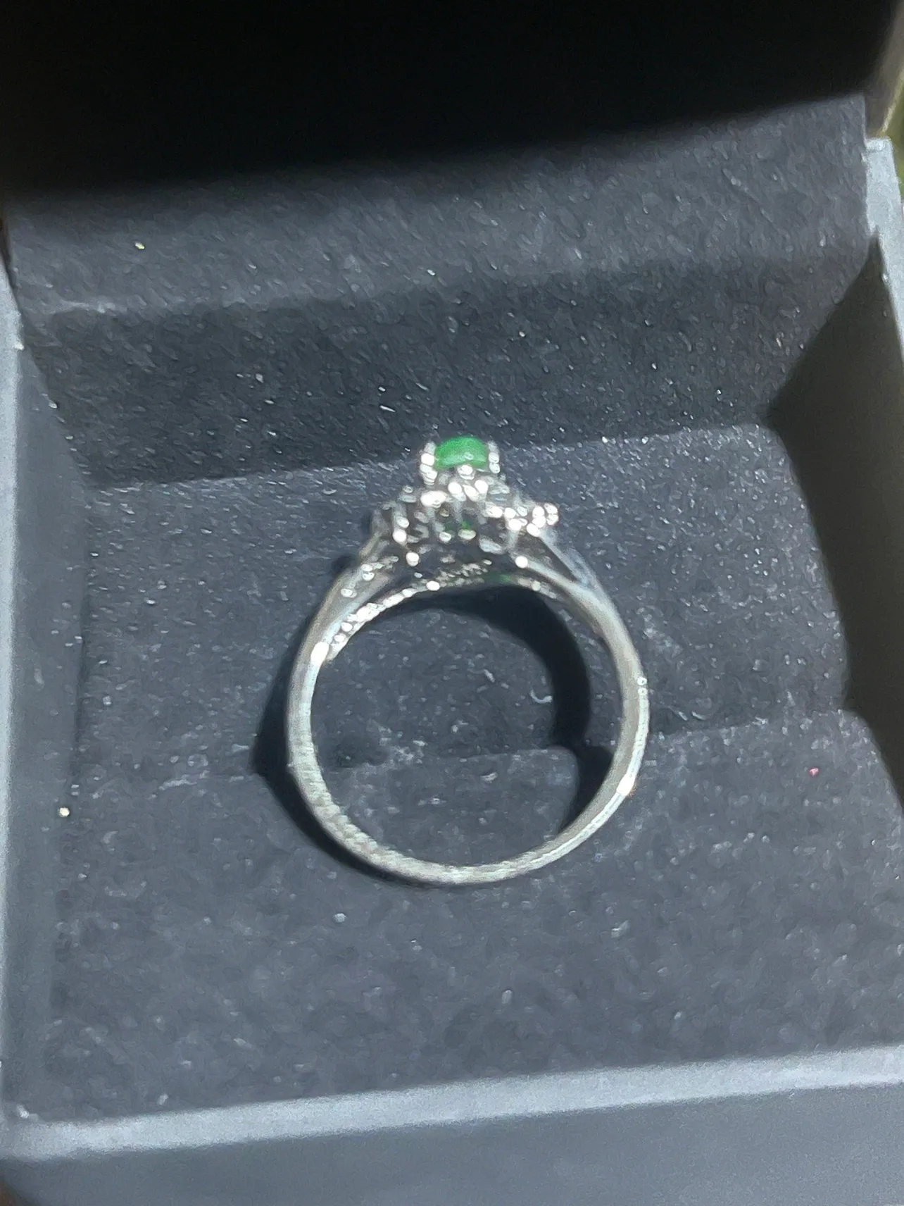 10KGF Green Jade Ring image indicator(3)