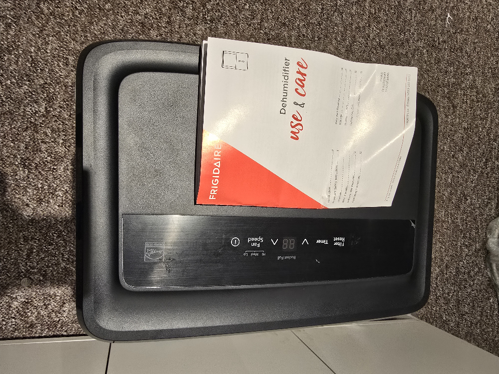 Frigidaire 22 Pint Dehumidifier - photo 4