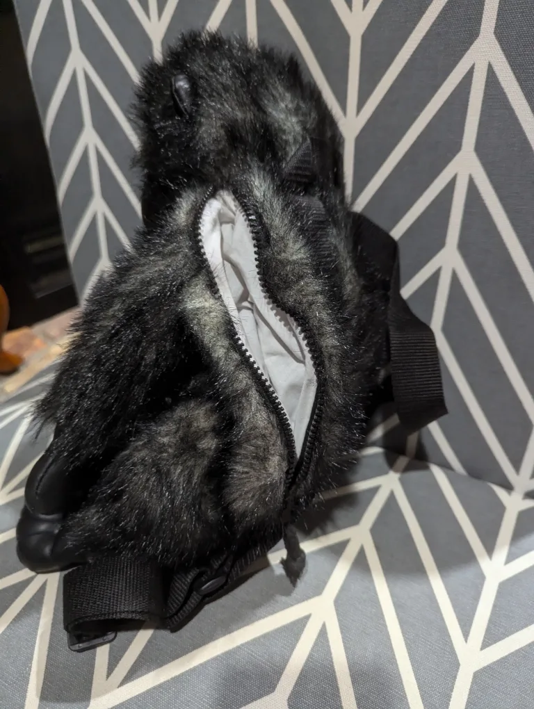 Gorilla Plush Backpack image indicator(4)