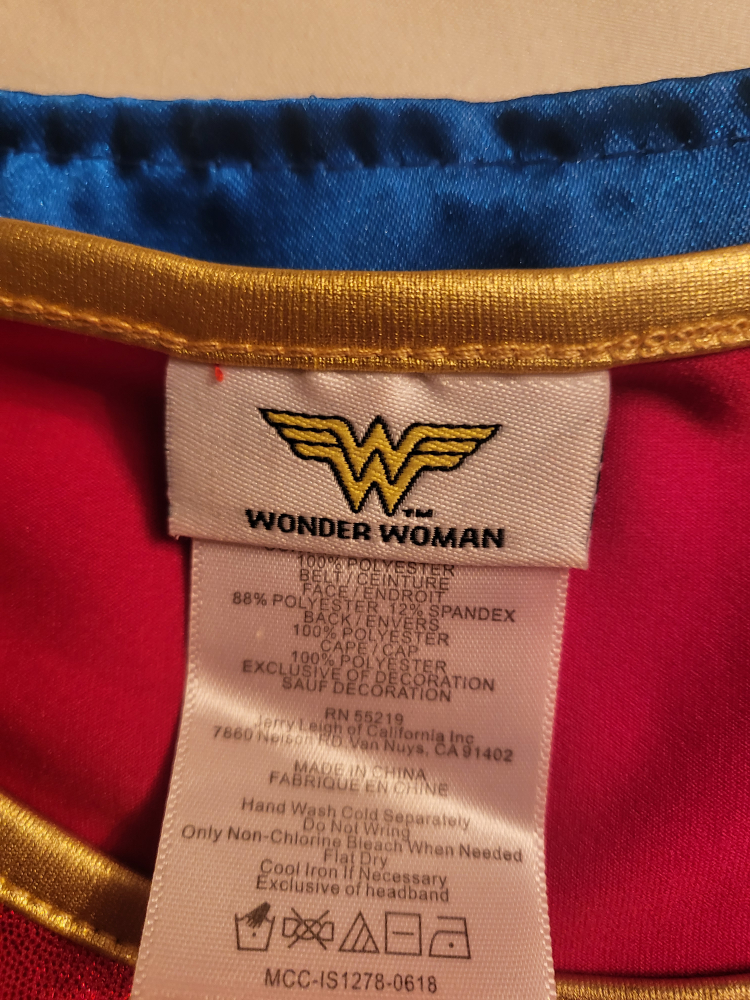 Wonder Woman Costume - Size 8-10 yrs - photo 2