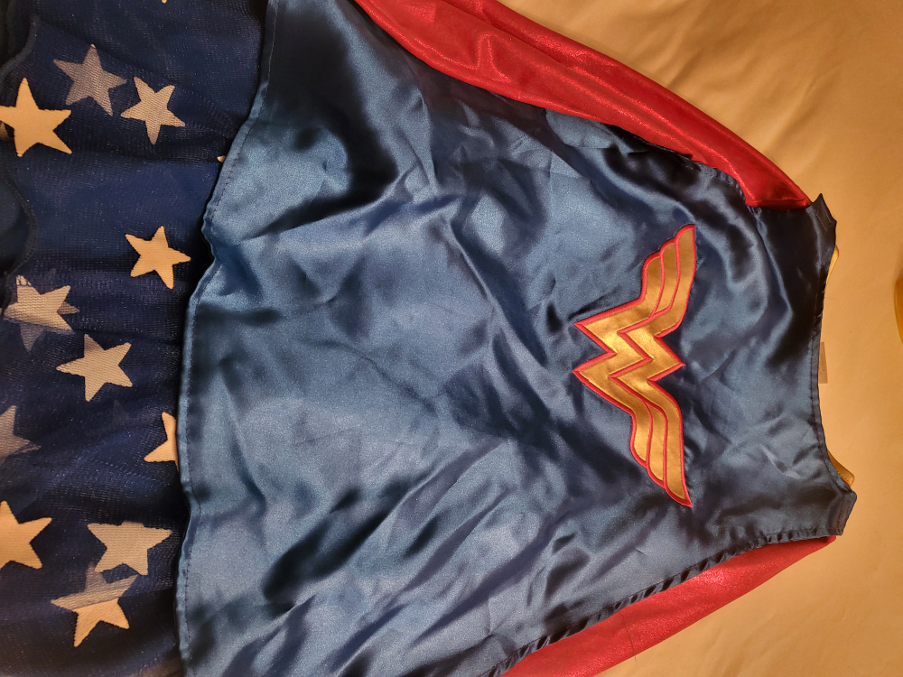 Wonder Woman Costume - Size 8-10 yrs - photo 4