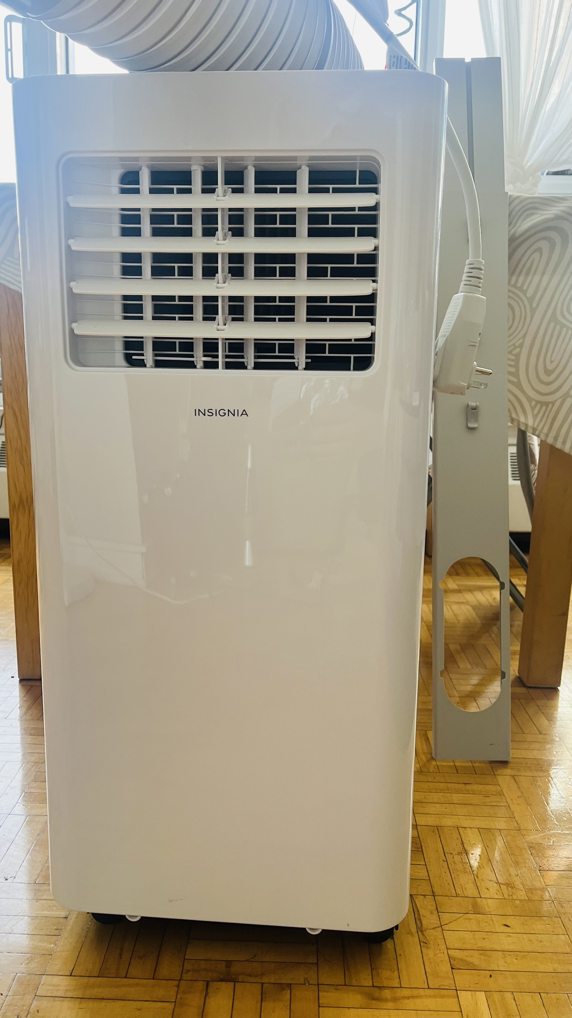 Insignia Portable Air Conditioner - photo 2