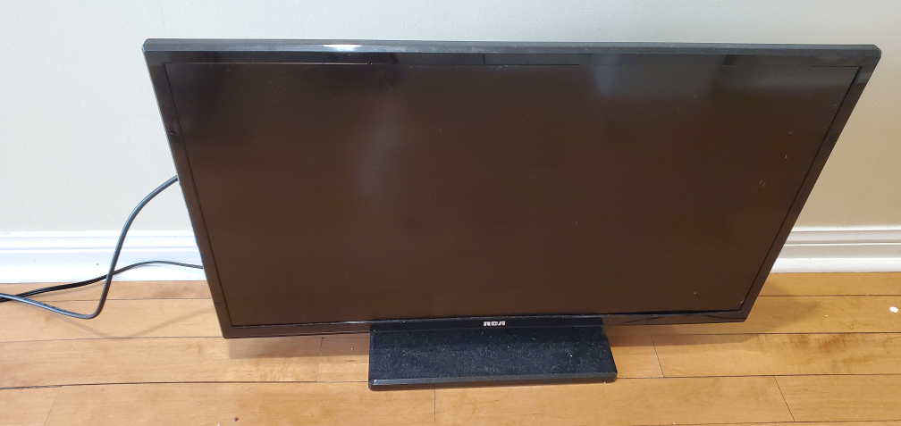RCA 32 inch TV