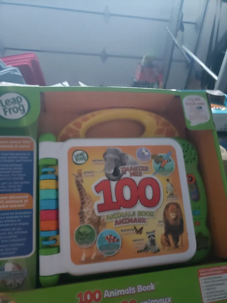 LeapFrog 100 Animals Book thumbnail