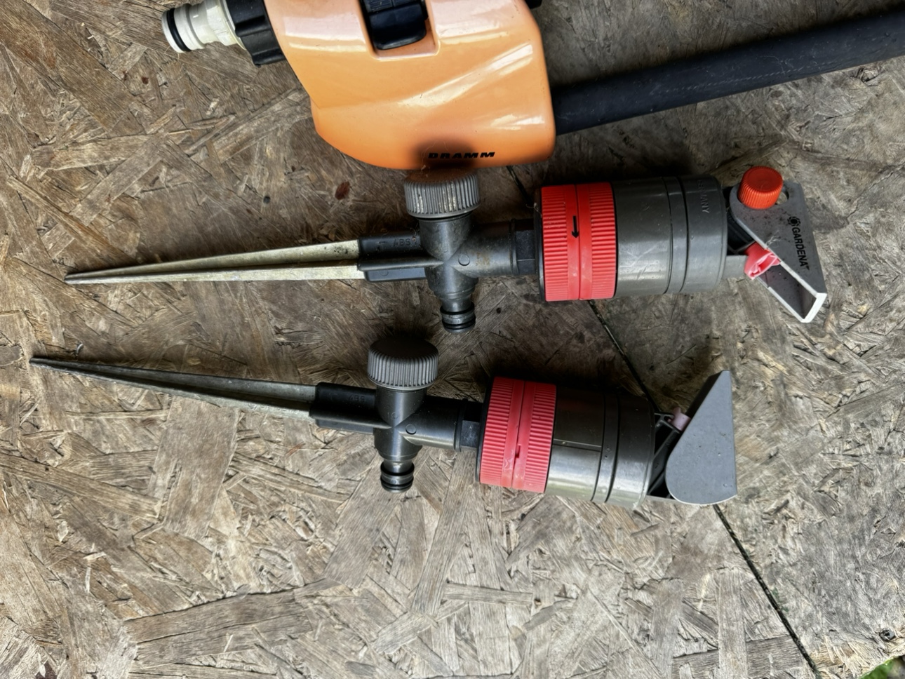 Garden Sprinkler & Hose Nozzle Set - photo 3