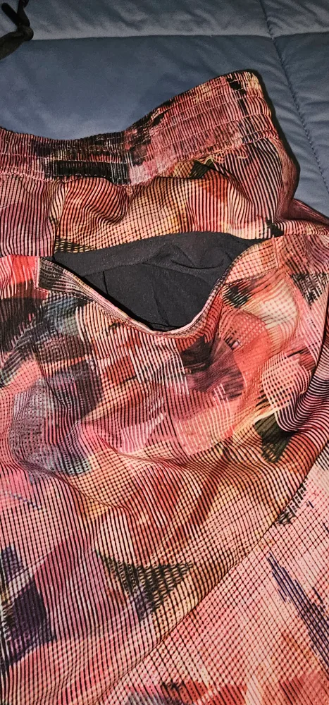 Lululemon Run: On Shorts Size 12 image indicator(5)