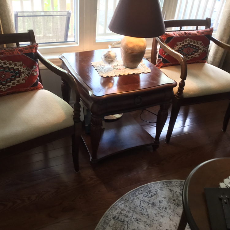 Set of 2 chairs & a table - photo 3