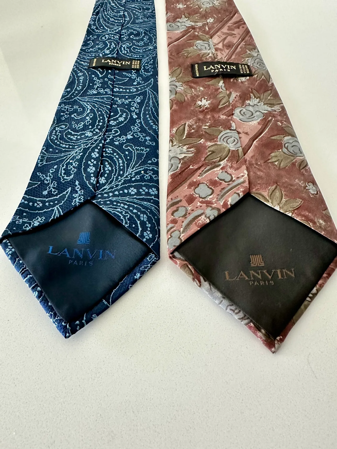 Vintage Lanvin Paris Ties image indicator(2)
