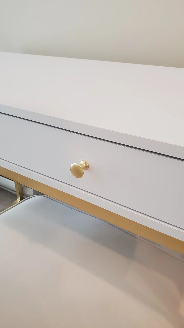 Desk/ vanity table image indicator(3)