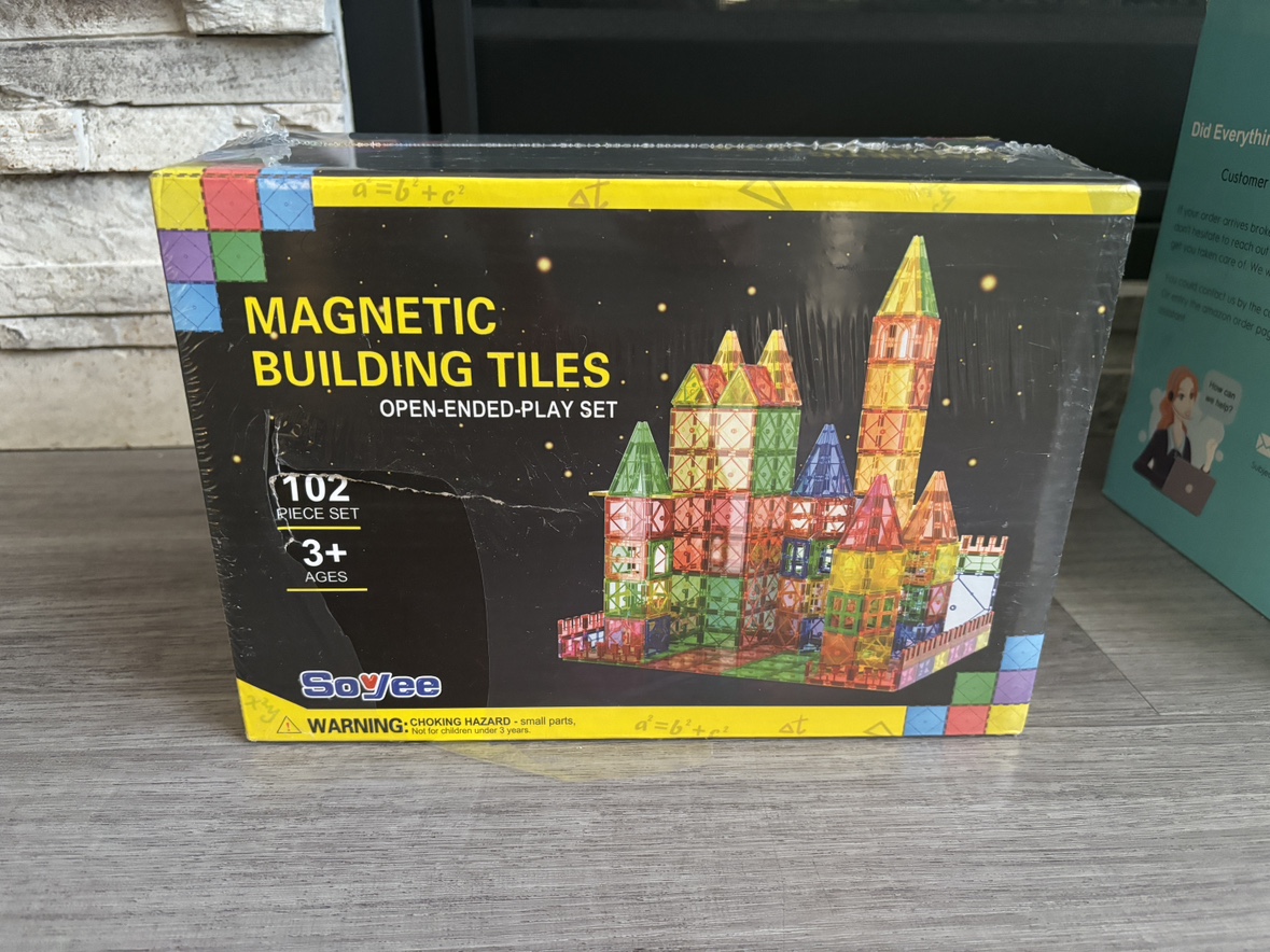 Magnetic Building Tiles