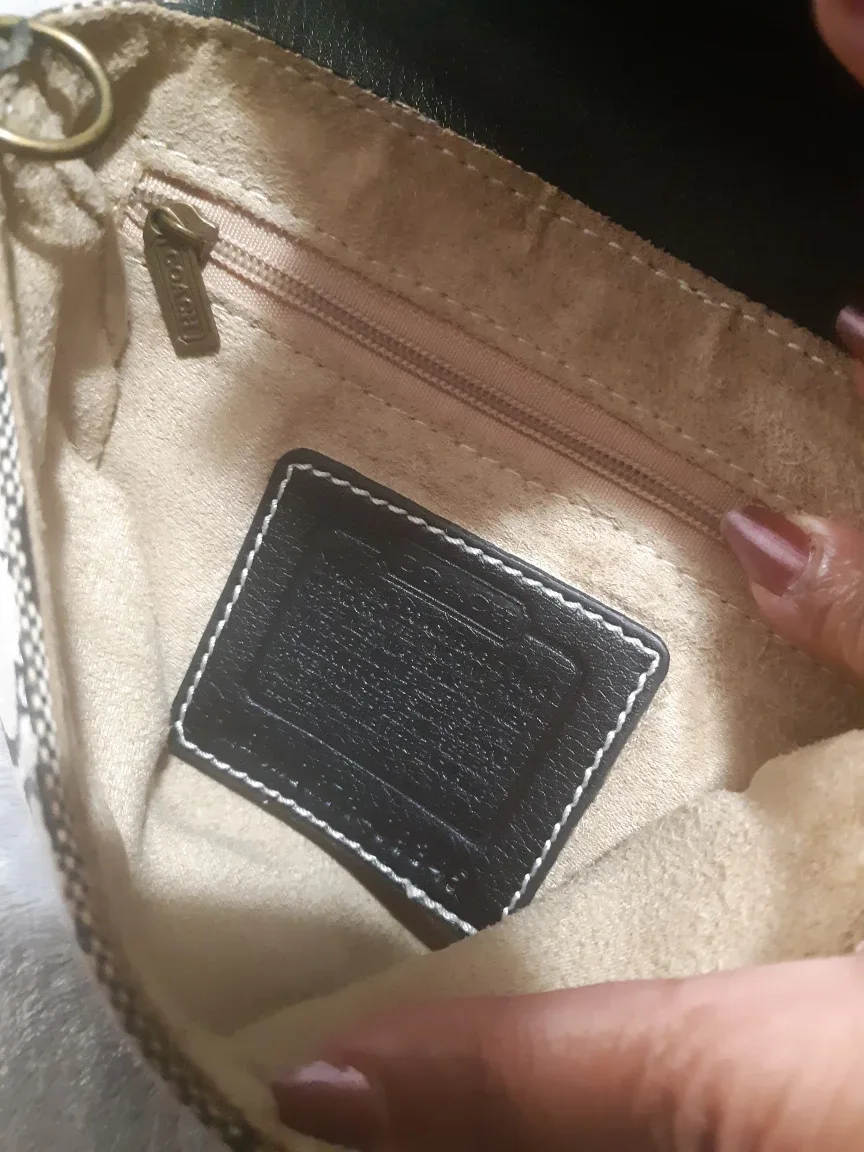 Coach signature C  Purse image indicator(4)