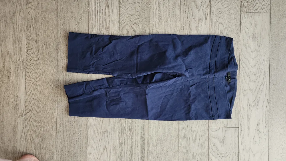 RW & CO. Navy Blue Crop Pants #ThriftyPicks thumbnail