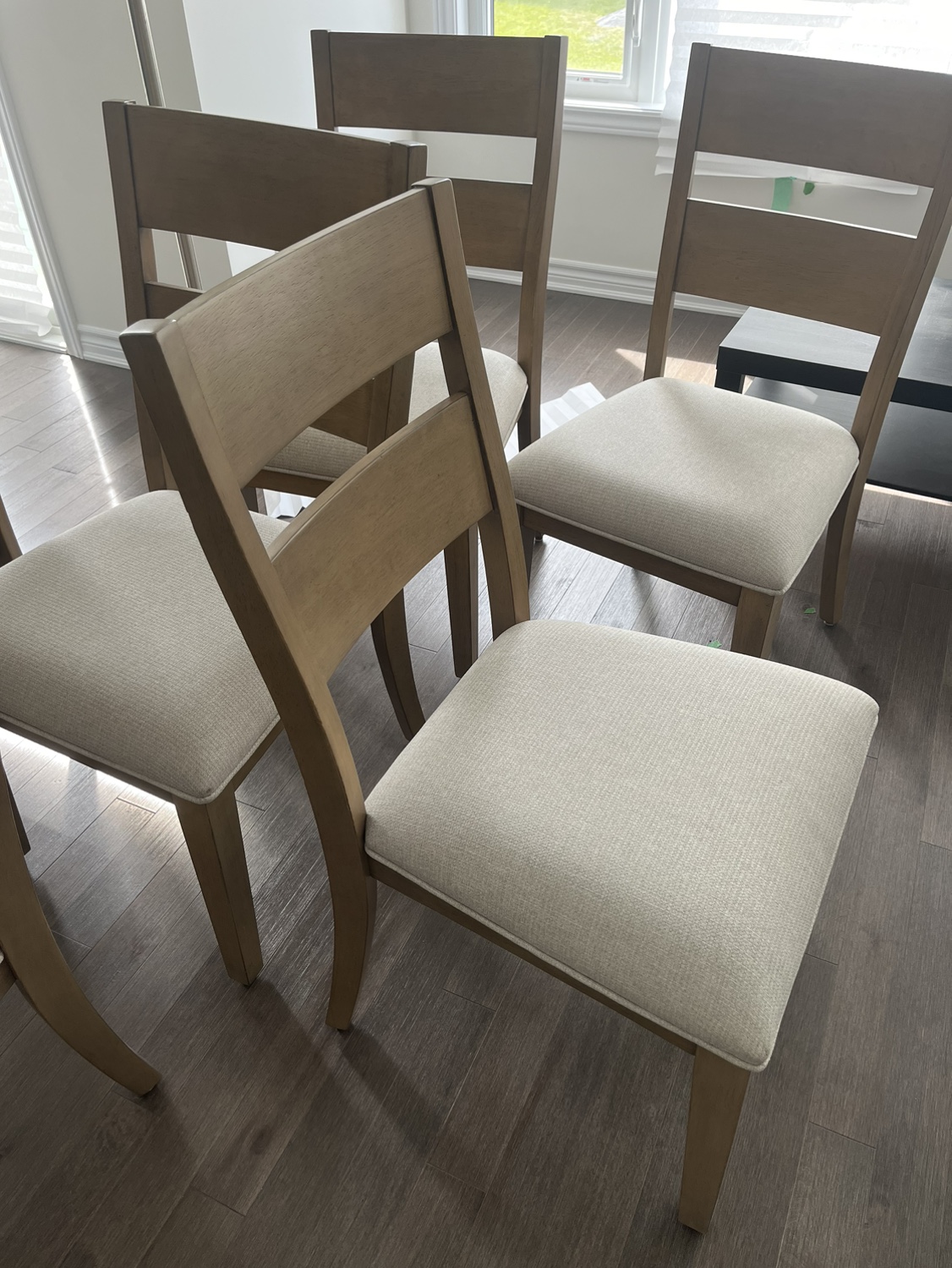 *NEW* Gorgeous, extendable Elmwood 7-piece Dining Room Set - photo 5