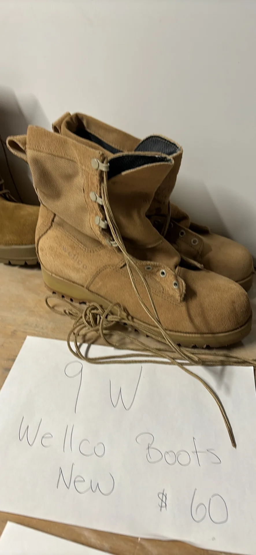 Boots 9.5 & 9w thumbnail