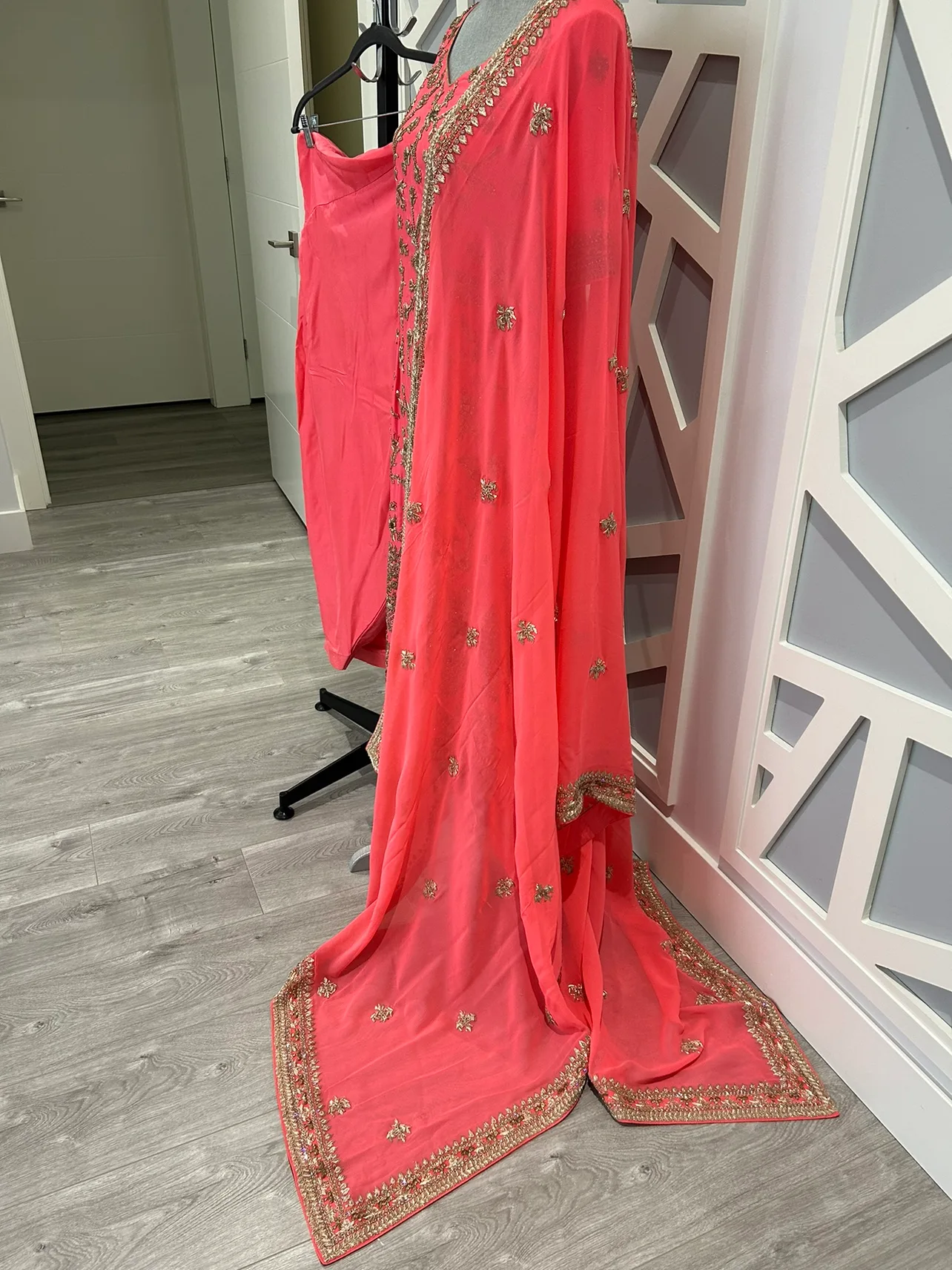 Pink Embroidered Salwar Kameez Suit image indicator(5)