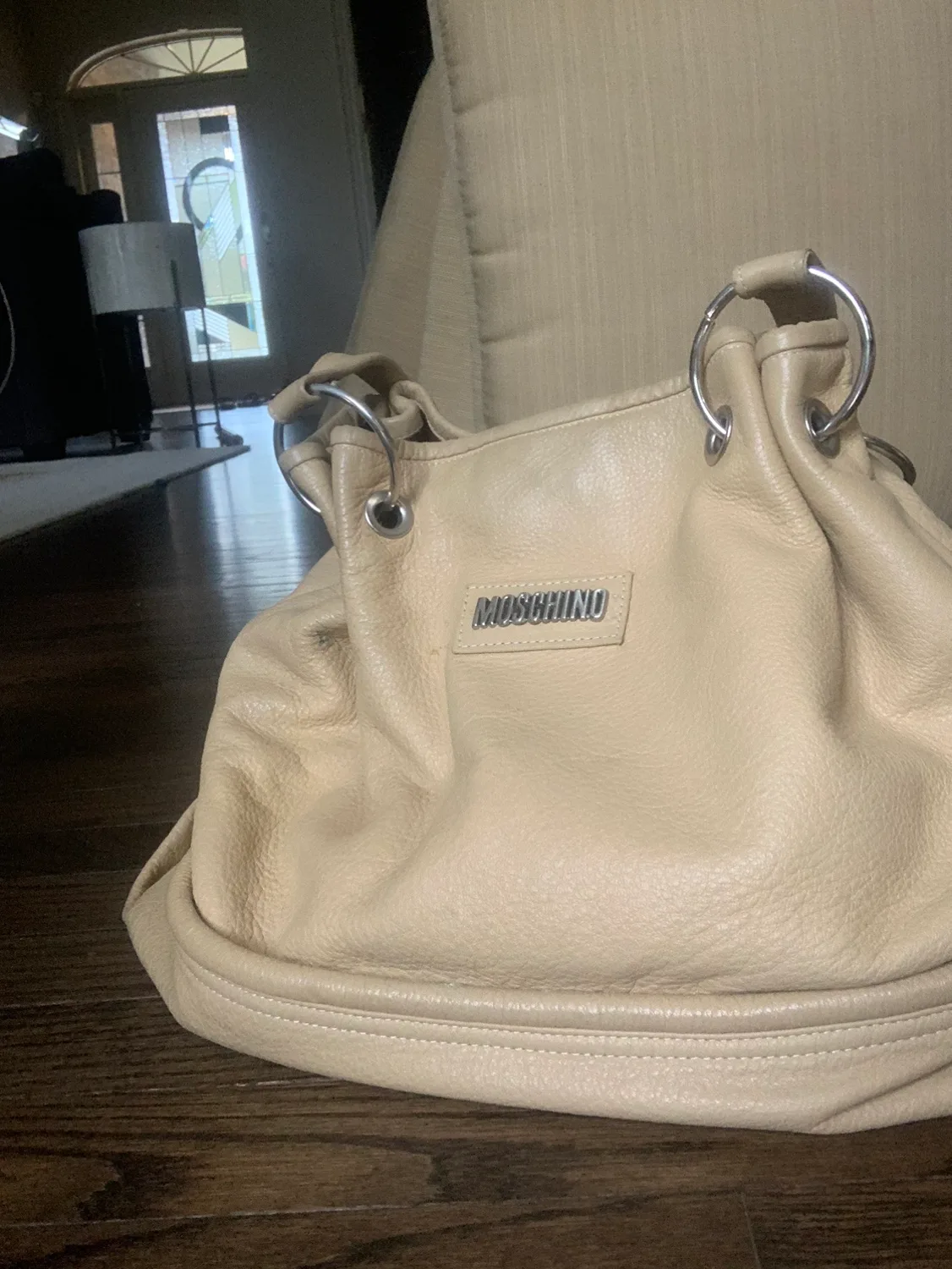 Moschino Handbag image indicator(3)