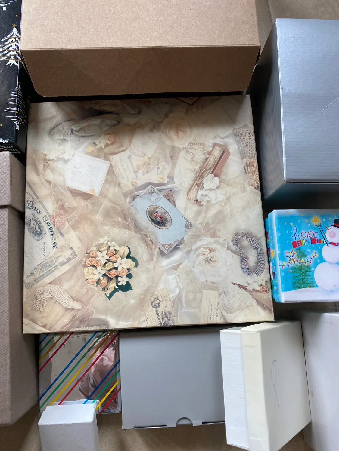 13 Gift Boxes - Assorted Sizes image indicator(3)