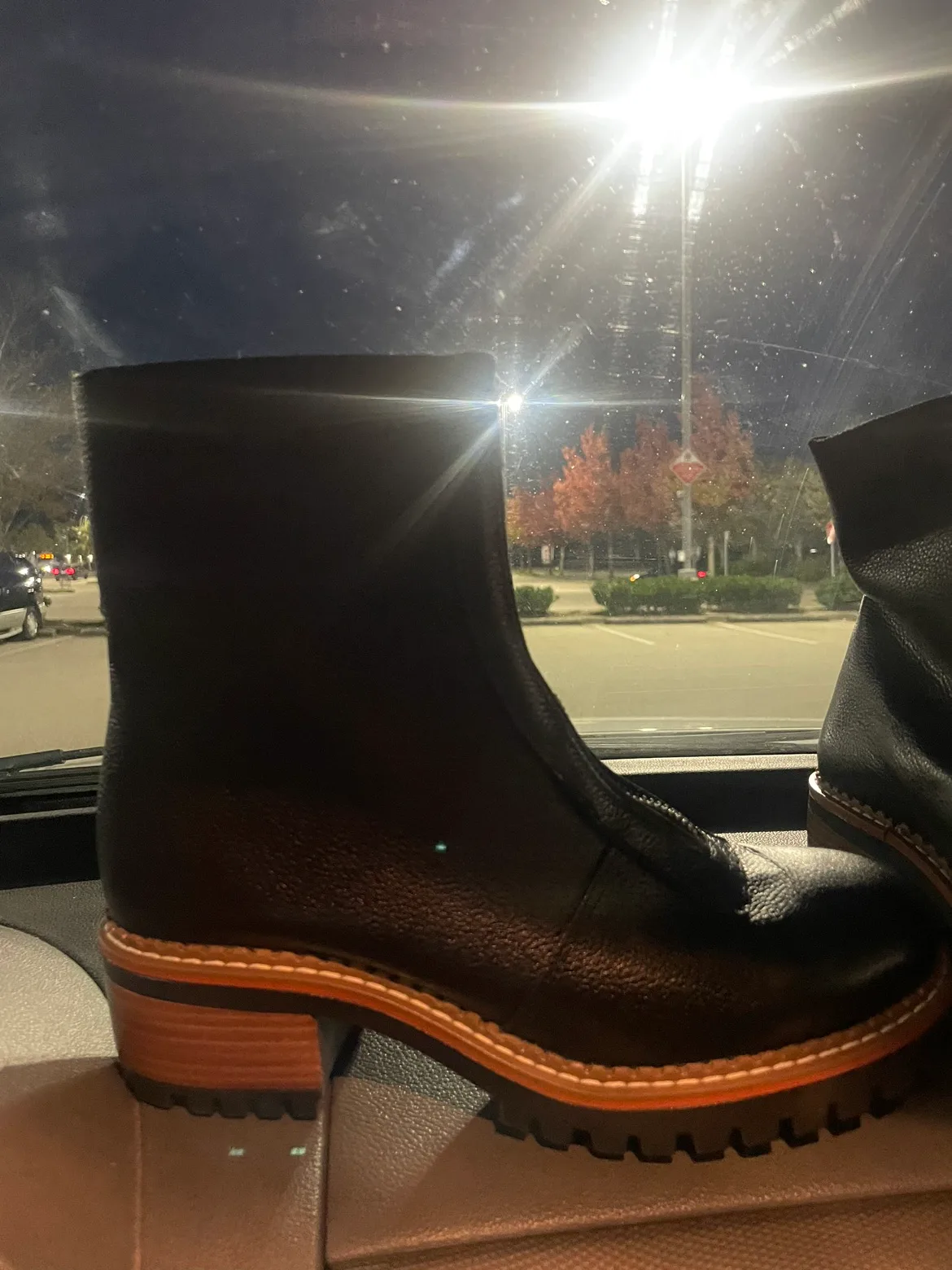 Bertucci  blk new retail 170 sell 80$ obo thumbnail