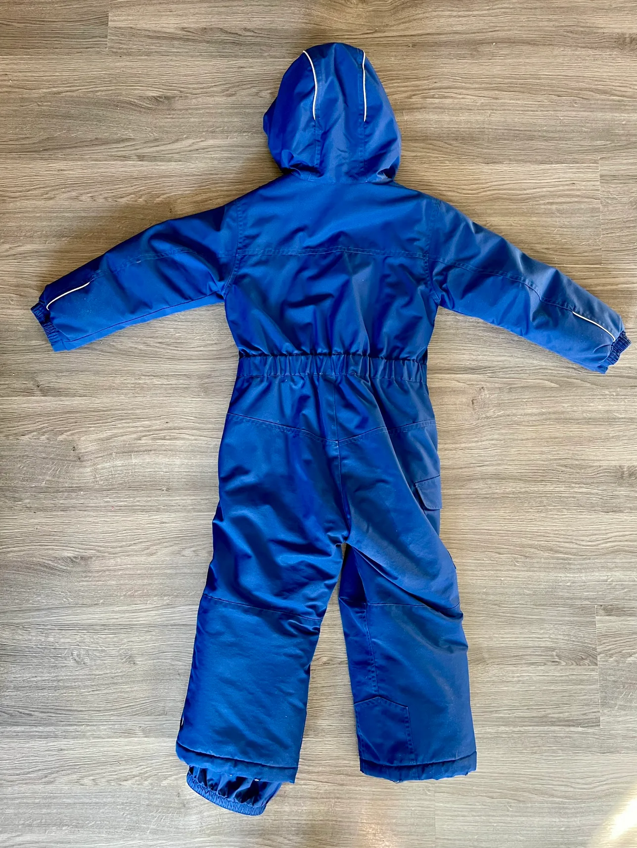 MEC Toaster Suit (Child Size 5) image indicator(2)