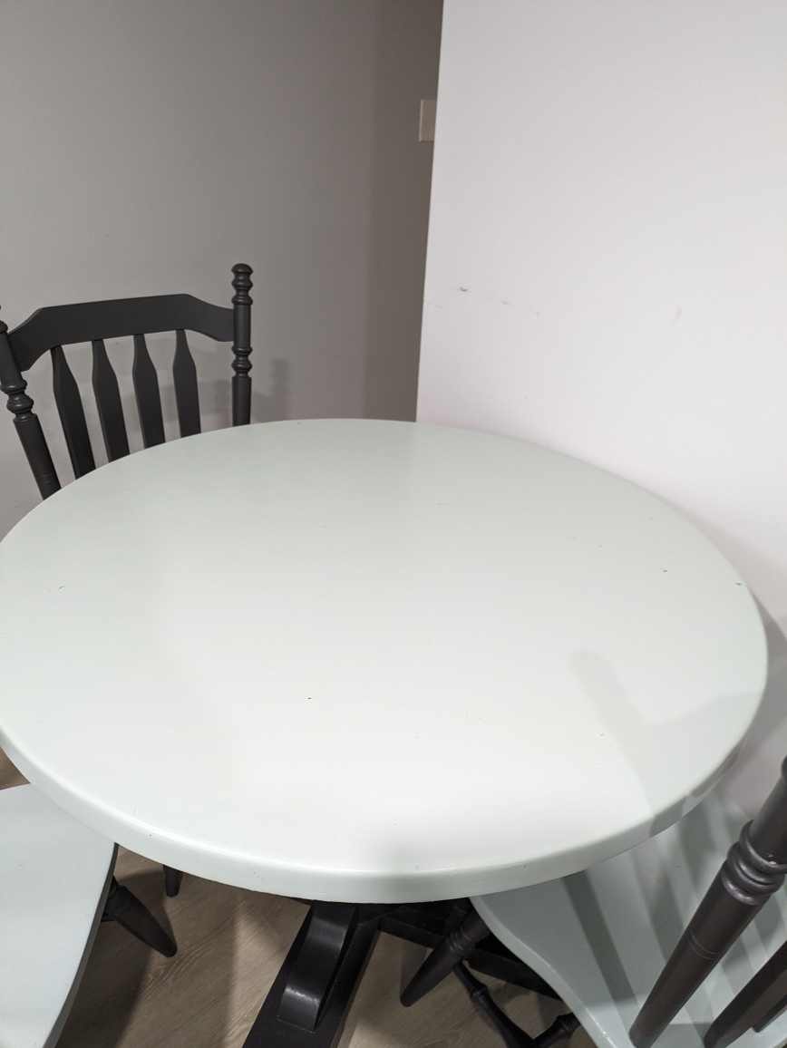 Round Table and Three Chairs - photo 2