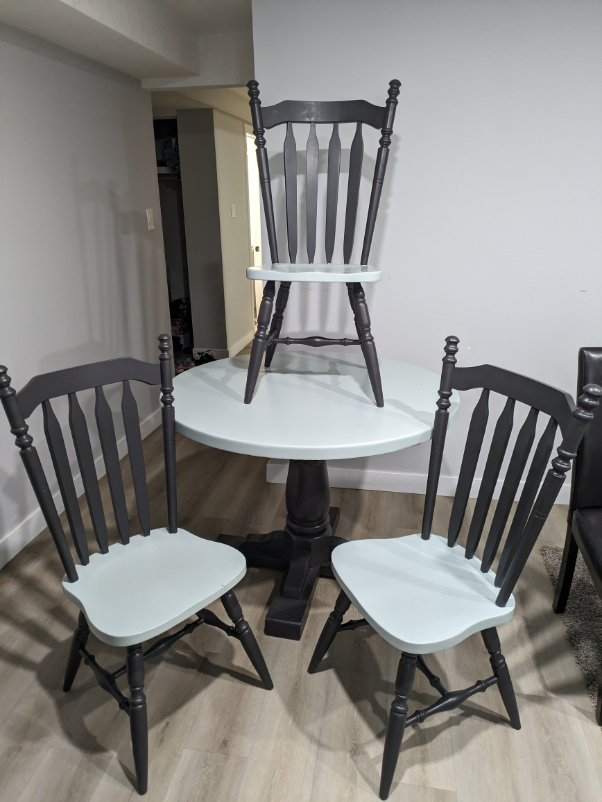 Round Table and Three Chairs - photo 5