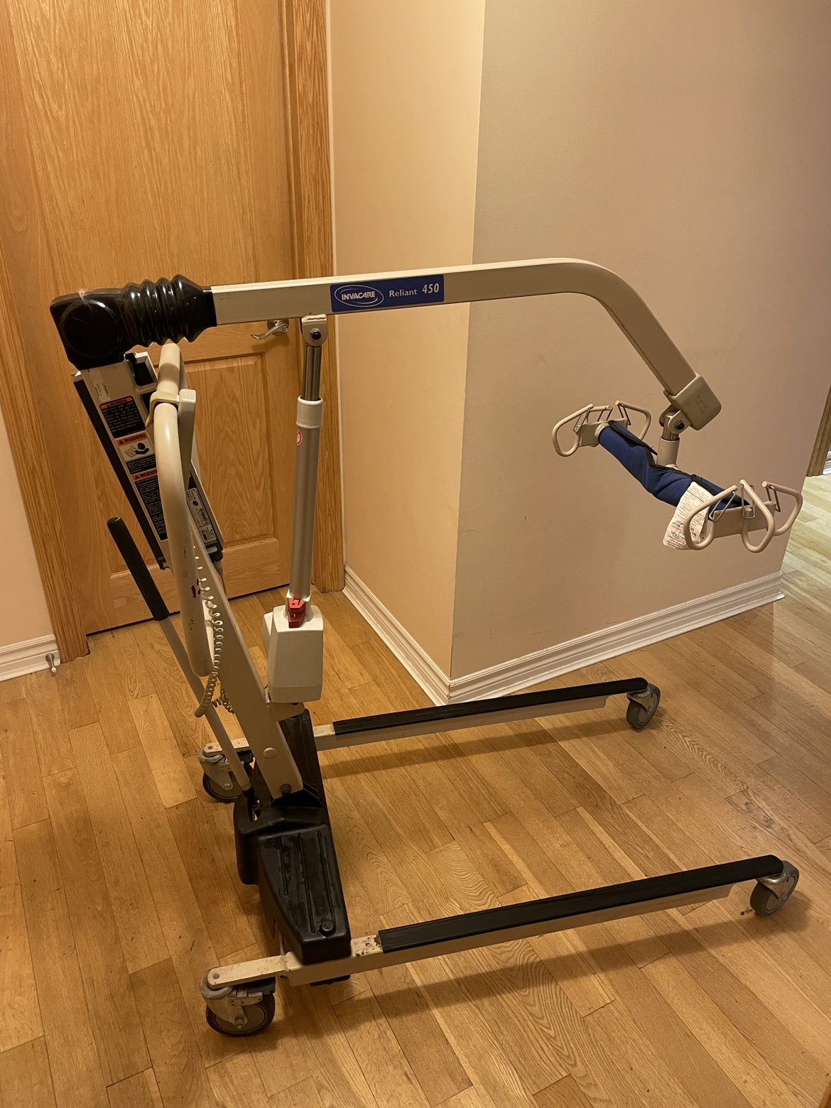 Invacare  Reliant 450 Patient Lift - photo 5