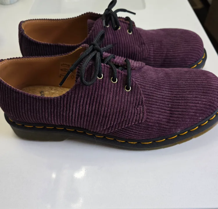 DR Martens image indicator(2)