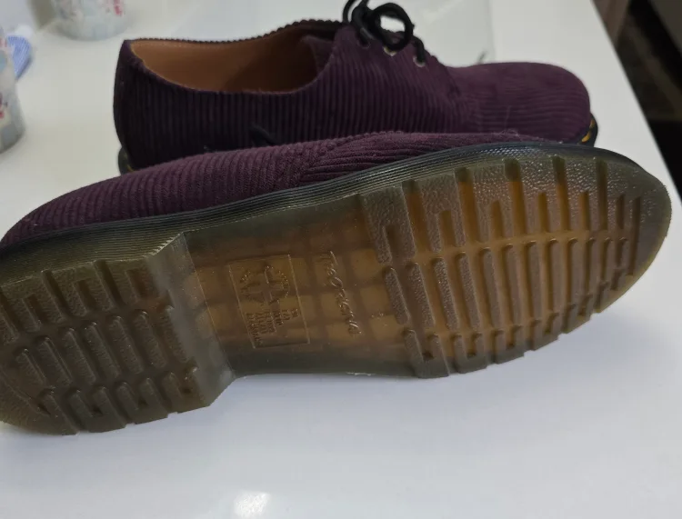 DR Martens image indicator(4)