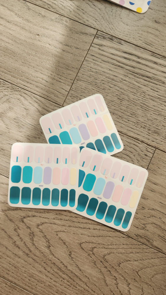 Key Pop Super Cute Nail Wraps