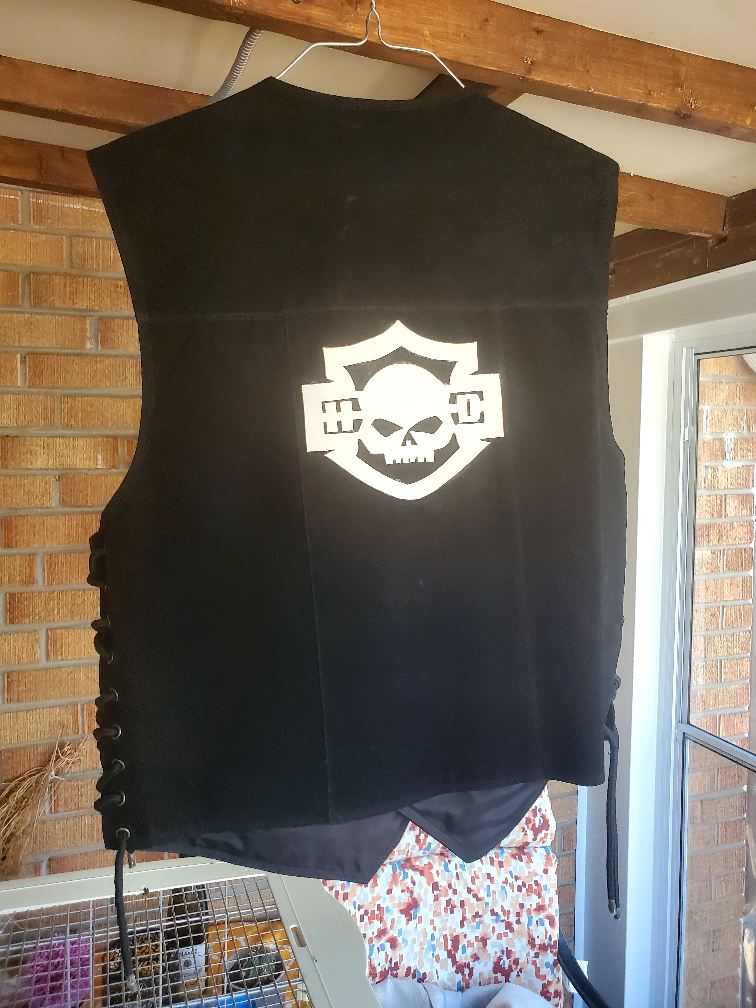 Men's Leather Vest with Skull Patch - photo 4