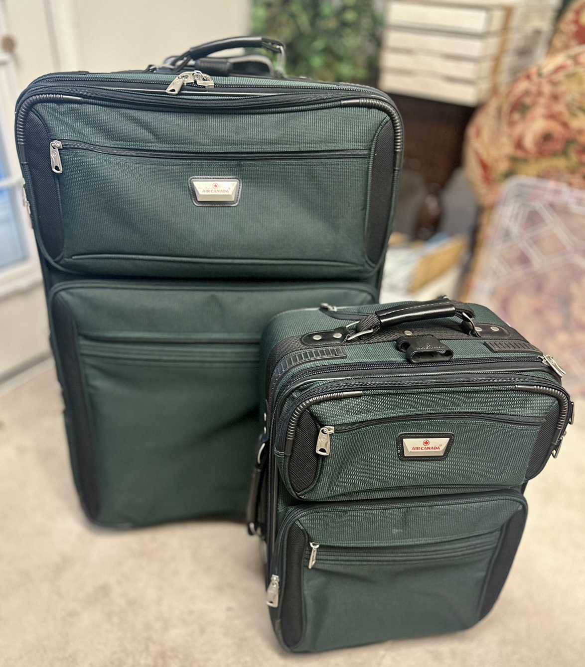 Air Canada luggage set