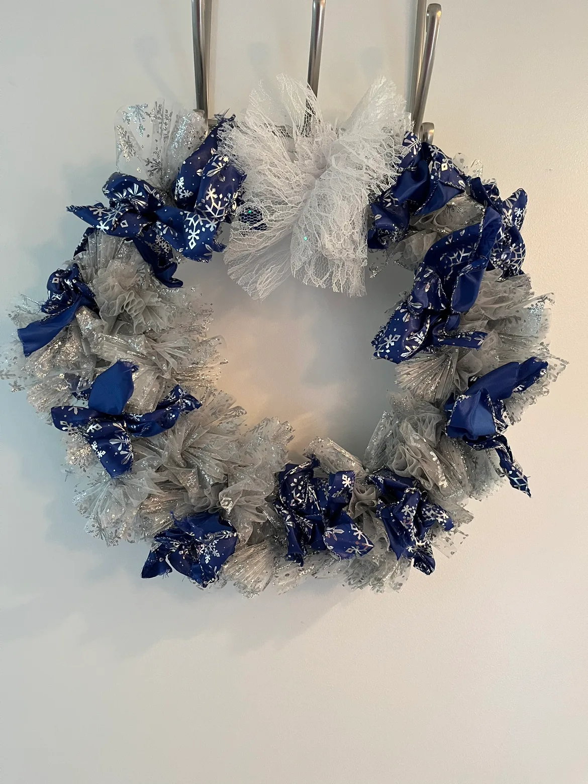 Blue and Silver Christmas Wreath thumbnail