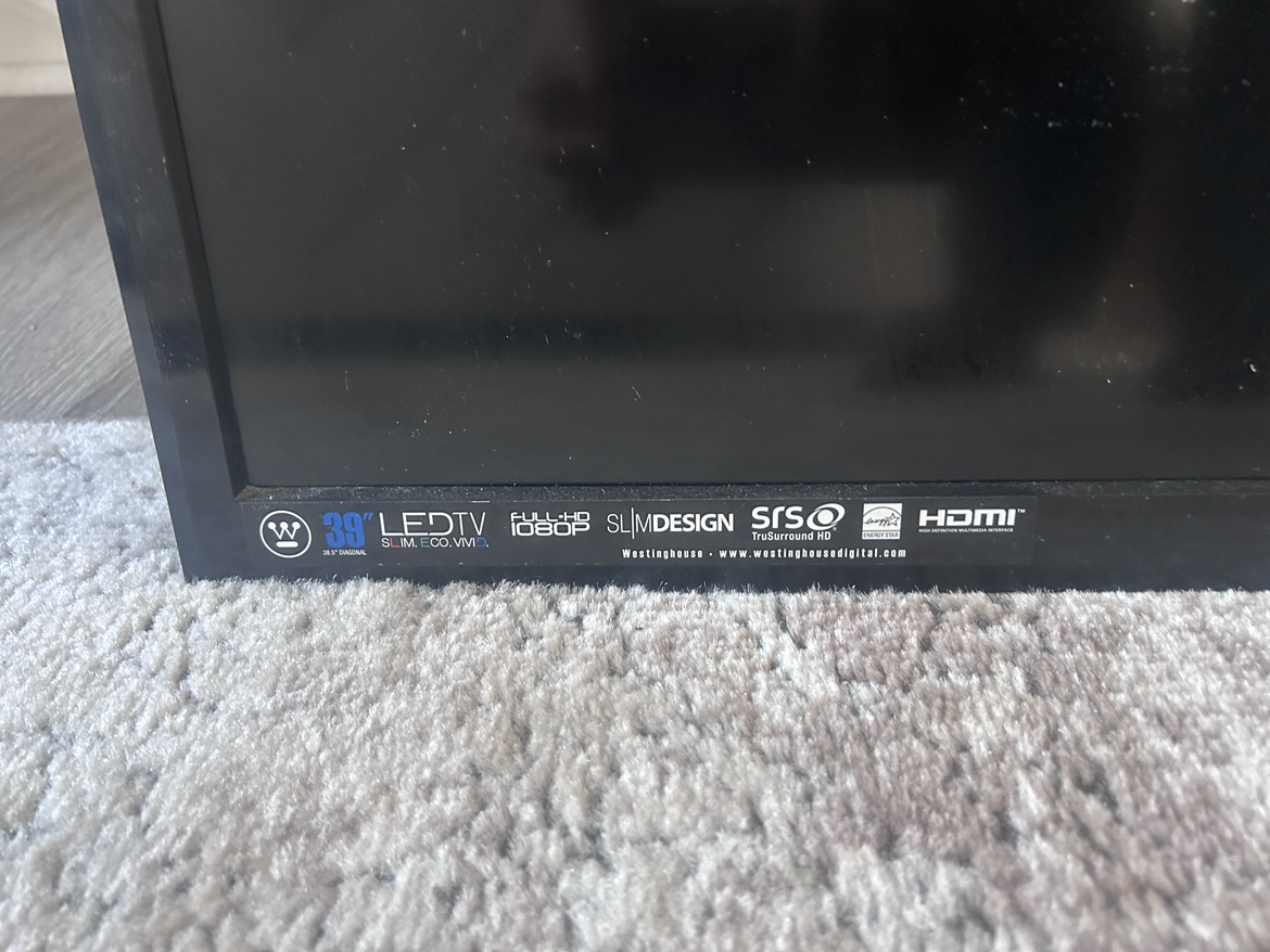 Westinghouse 39" LED TV - photo 2