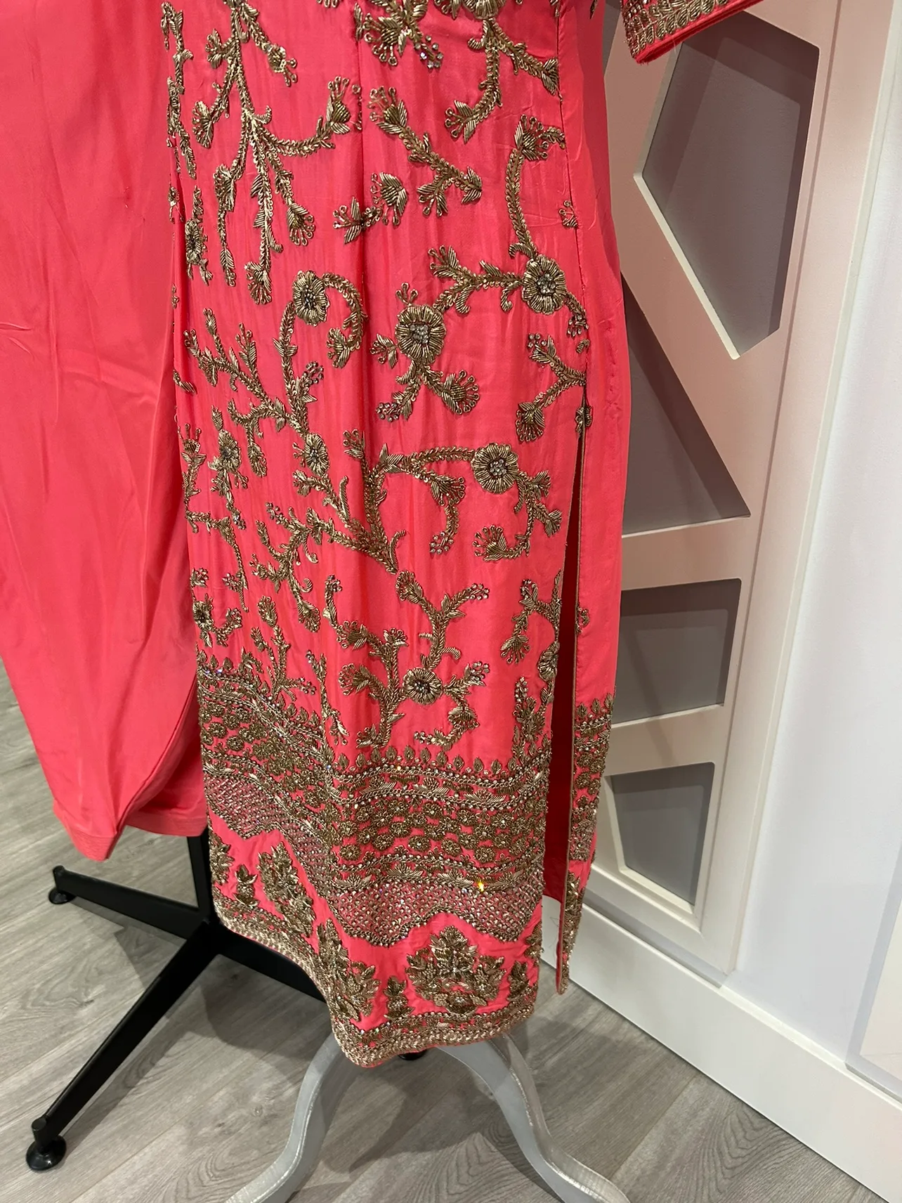 Pink Embroidered Salwar Kameez Suit image indicator(7)
