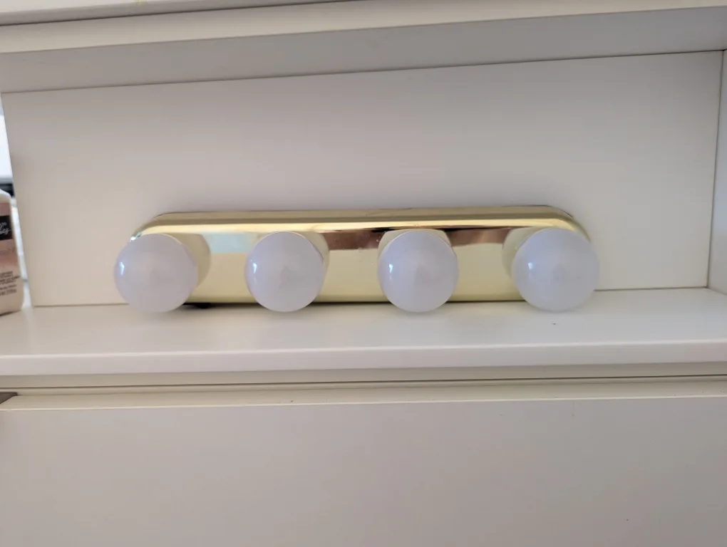 Vanity Mirror Lights thumbnail