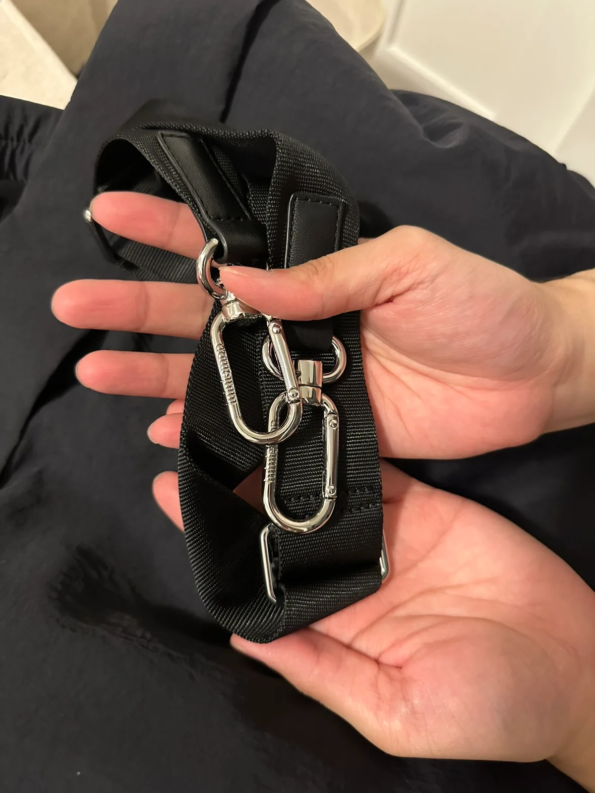 Lululemon Bag image indicator(7)