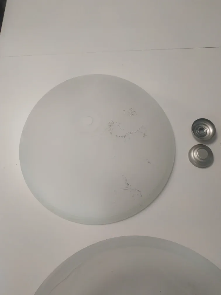 🥕 2 Replacement glass shades/bowls image indicator(2)