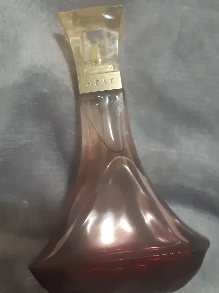 Womens Perfume image indicator(5)