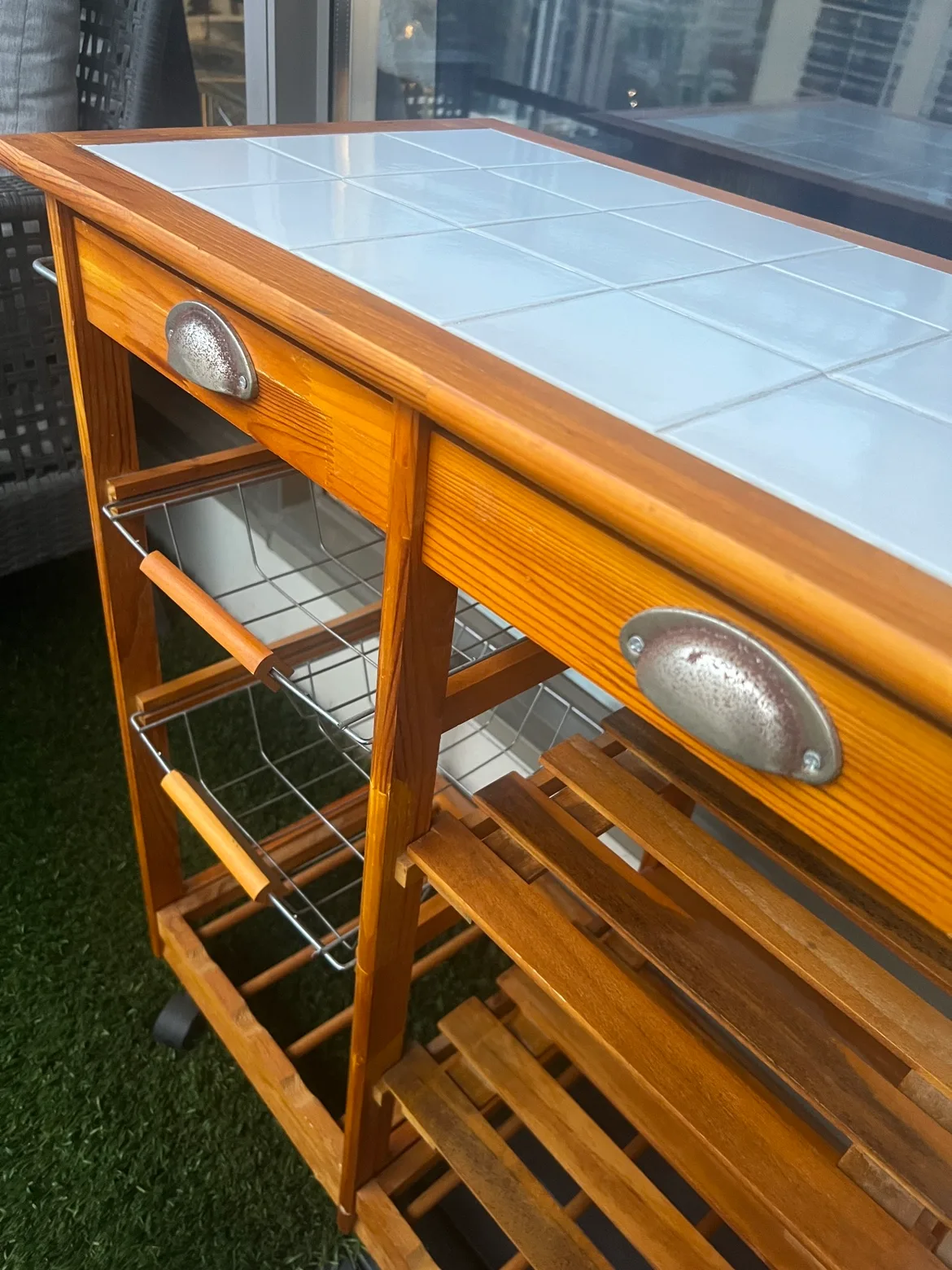 Wooden Bar Cart on Wheels - Tile surface image indicator(5)