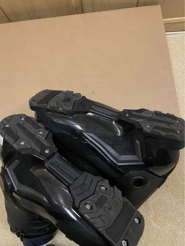 BRAND NEW - Salomon S/PRO HV 120 ski boot - size 10-27/27.5 - photo 3