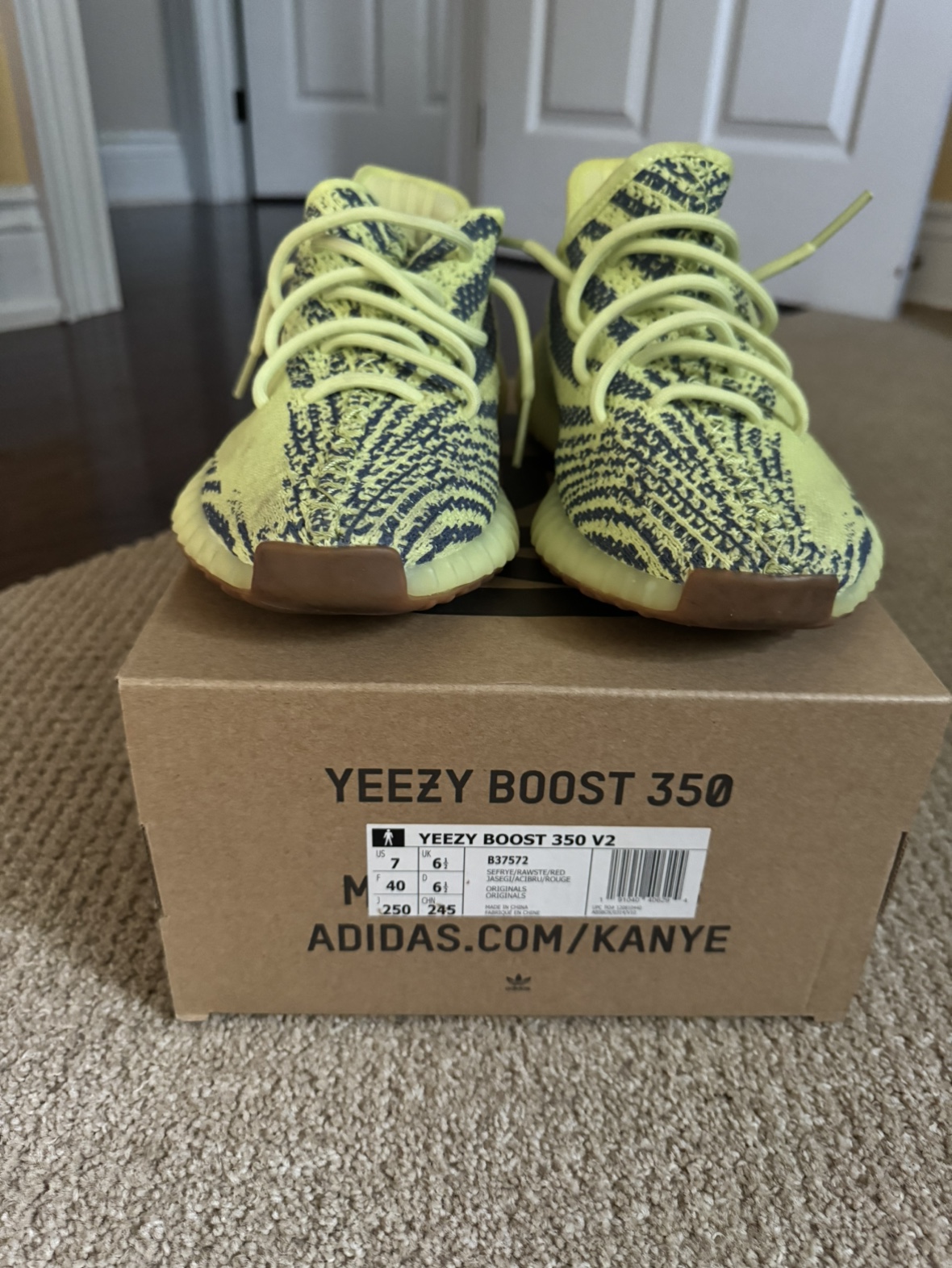 Adidas Yeezy Boost 350 V2 Semi Frozen Yellow