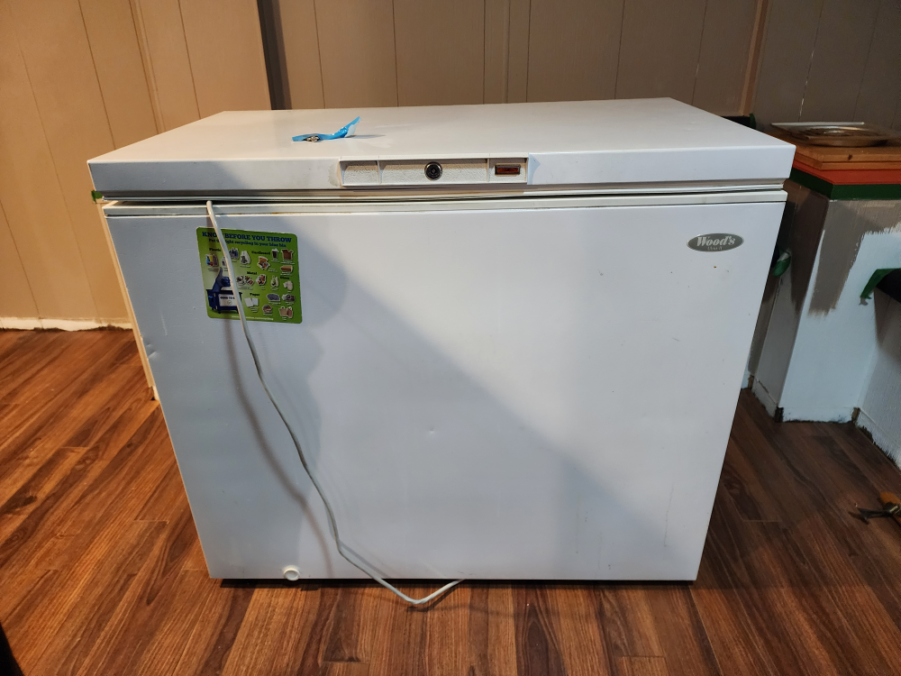 Wood's Ultra II Chest Freezer