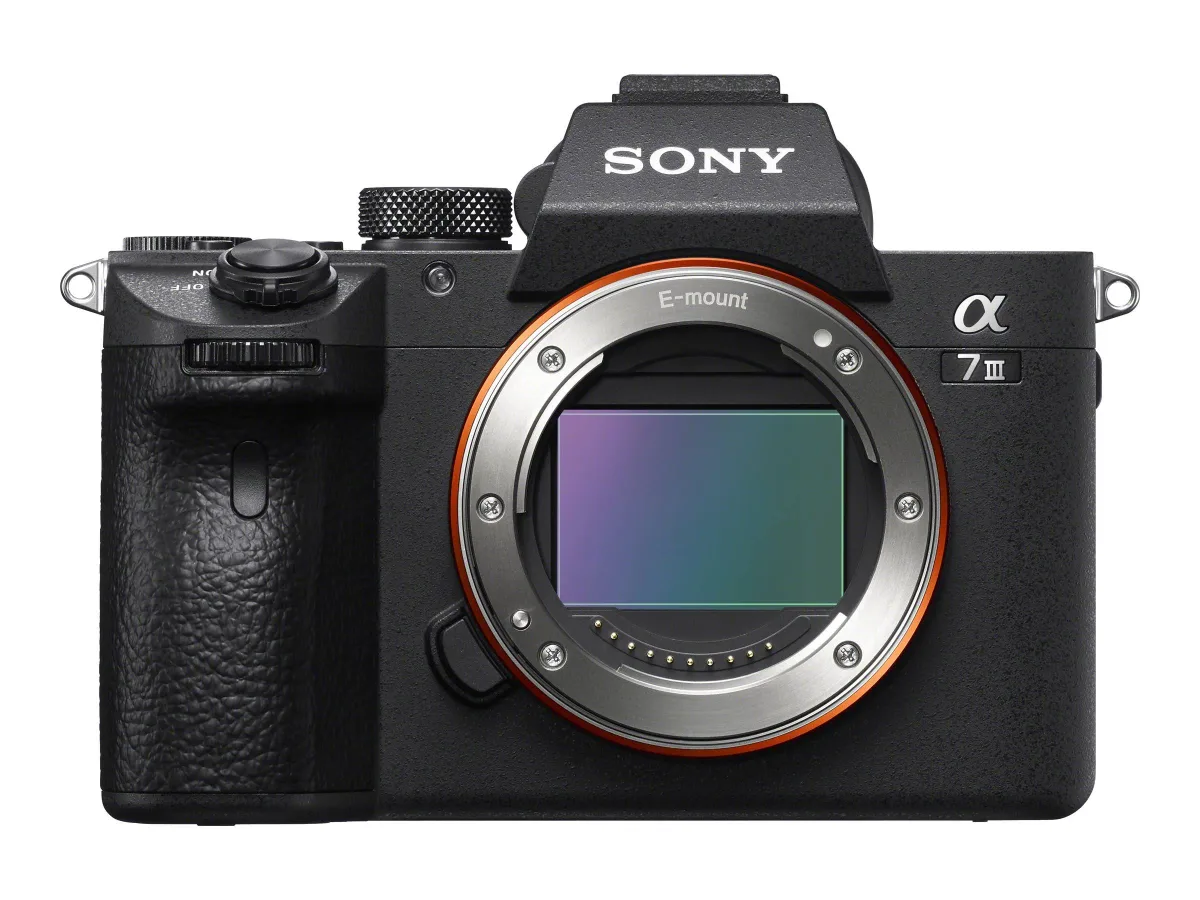Sony Alpha 7 III Mirrorless Camera with 24-105mm Lens image indicator(5)