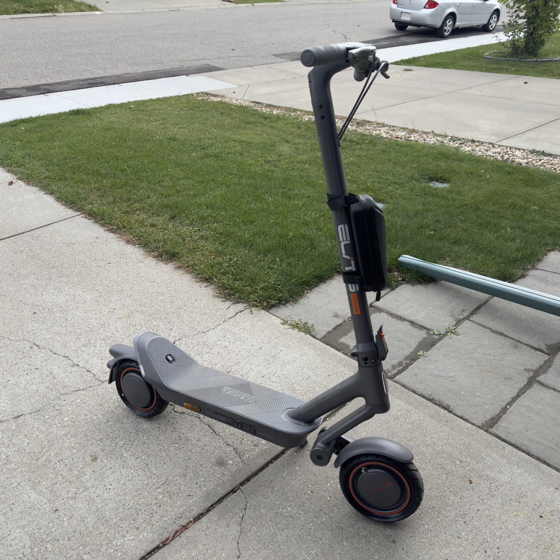 Electric Scooter (BRAND NEW!)