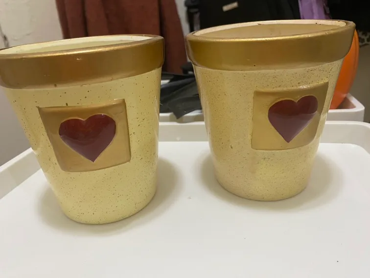 Set of 2 Ceramic Planters thumbnail
