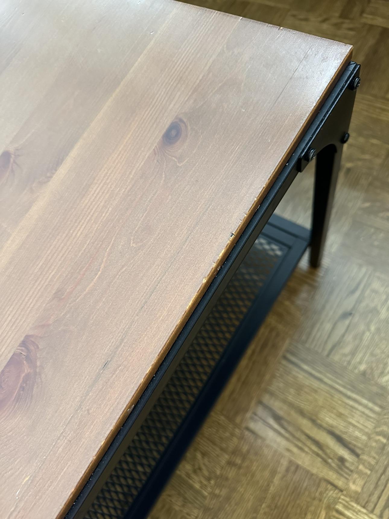 Coffee Table with Shelf -IKea - photo 3