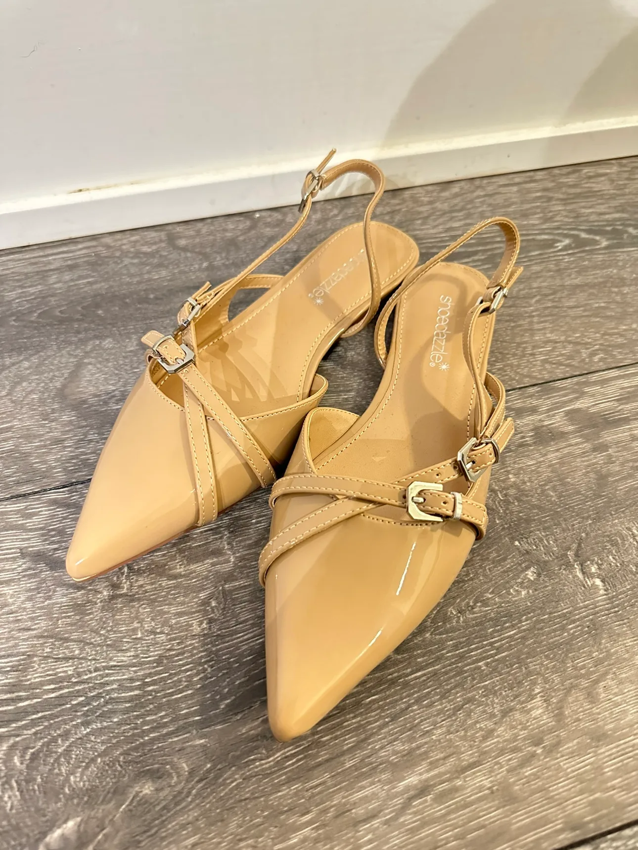 Pointed Toe Flat Pumps thumbnail